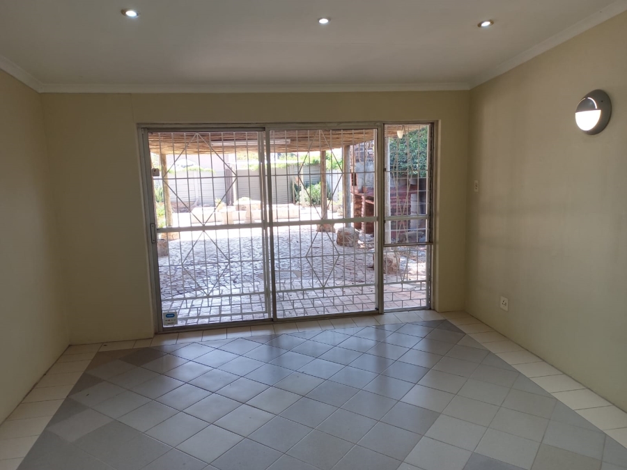 Commercial Property for Sale in Sinoville Gauteng