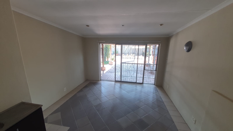 Commercial Property for Sale in Sinoville Gauteng