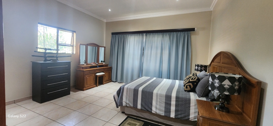 3 Bedroom Property for Sale in Sonneveld Gauteng