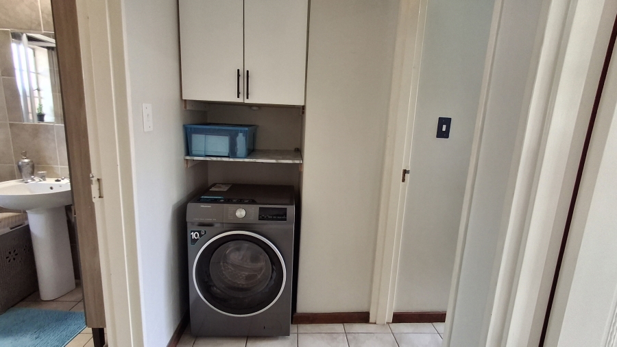 2 Bedroom Property for Sale in Montana Gauteng