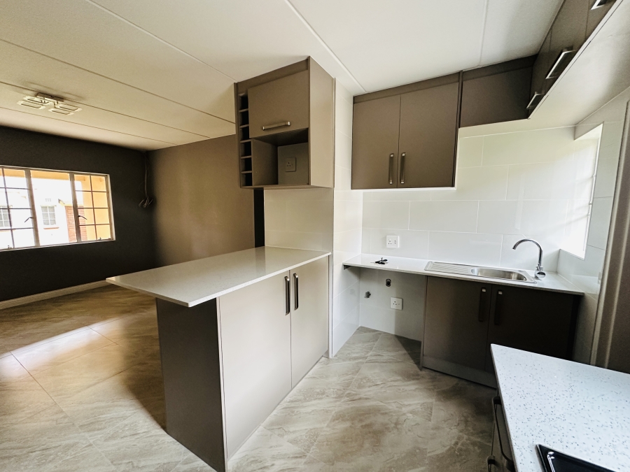 2 Bedroom Property for Sale in Castleview Gauteng