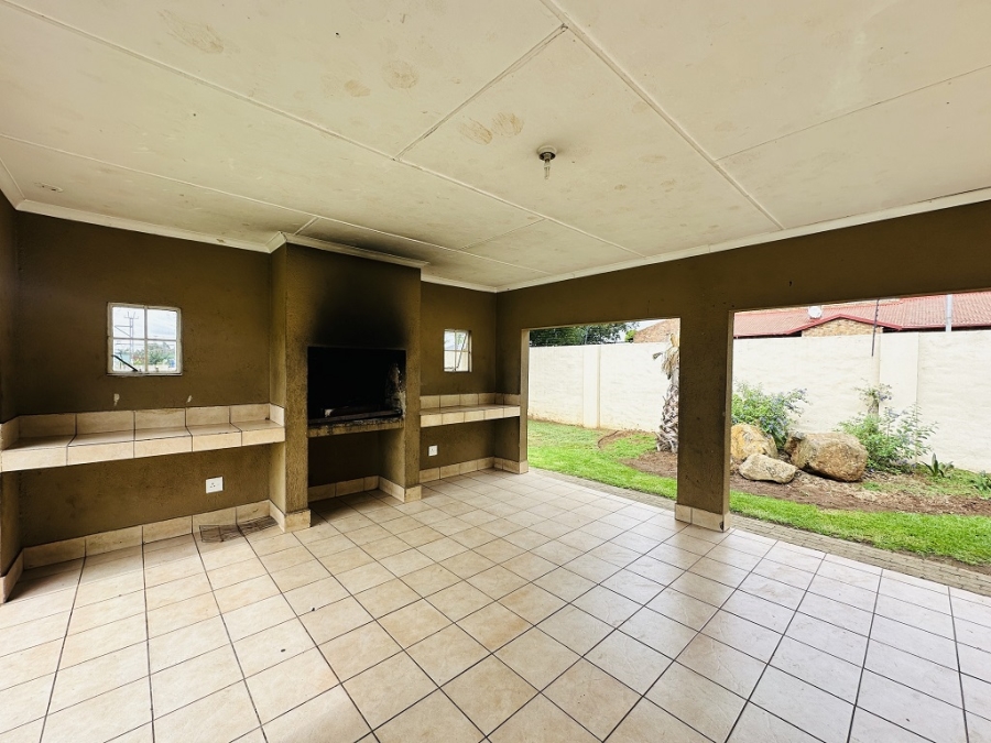 2 Bedroom Property for Sale in Castleview Gauteng