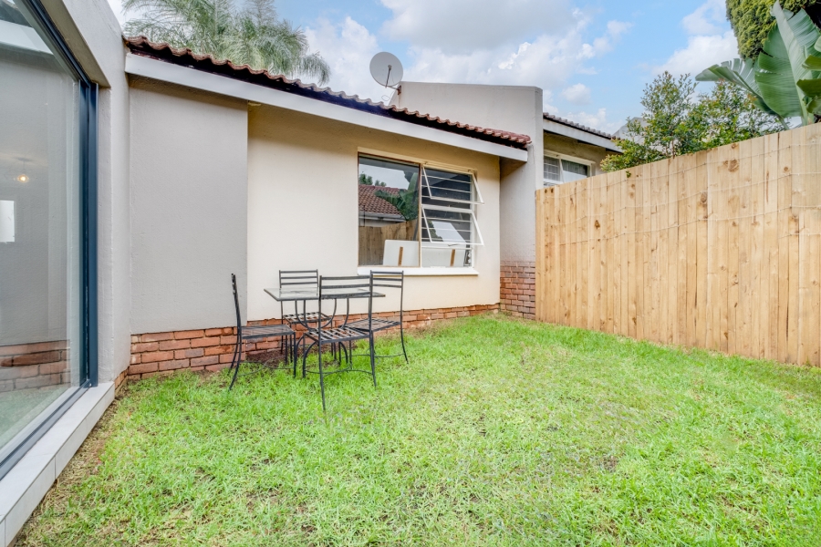 2 Bedroom Property for Sale in Magaliessig Gauteng