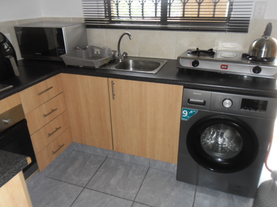 2 Bedroom Property for Sale in Groblerpark Gauteng