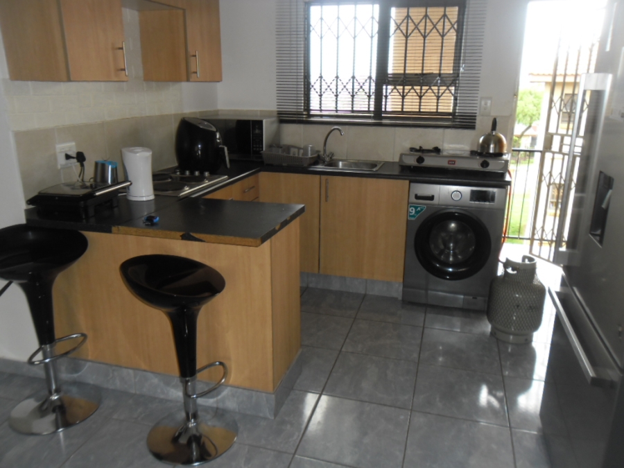 2 Bedroom Property for Sale in Groblerpark Gauteng