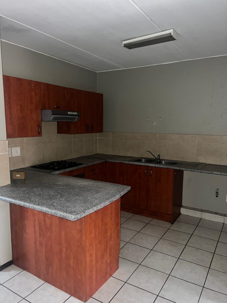 2 Bedroom Property for Sale in Comet Gauteng