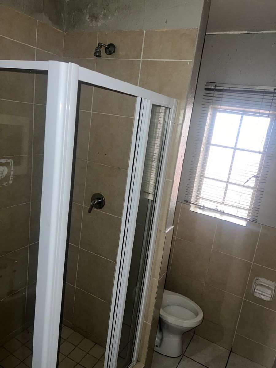 2 Bedroom Property for Sale in Comet Gauteng