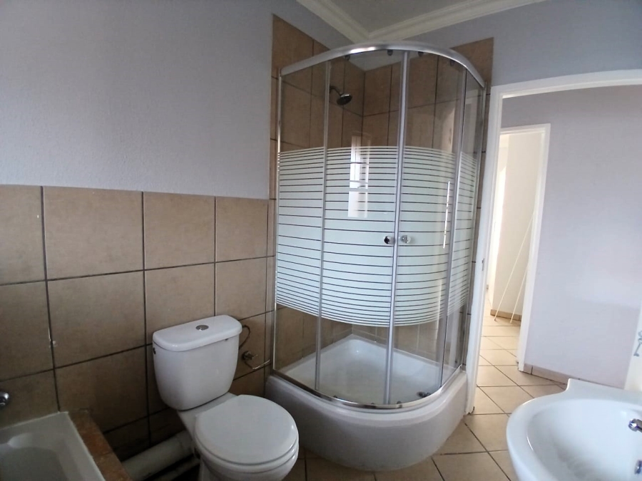 2 Bedroom Property for Sale in Aston Manor Gauteng