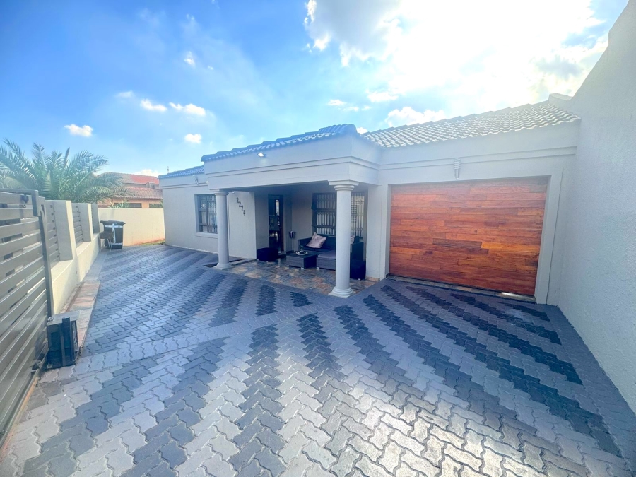 2 Bedroom Property for Sale in Spruit View Gauteng