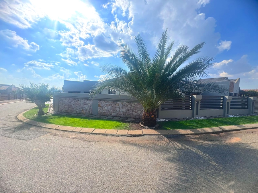 2 Bedroom Property for Sale in Spruit View Gauteng