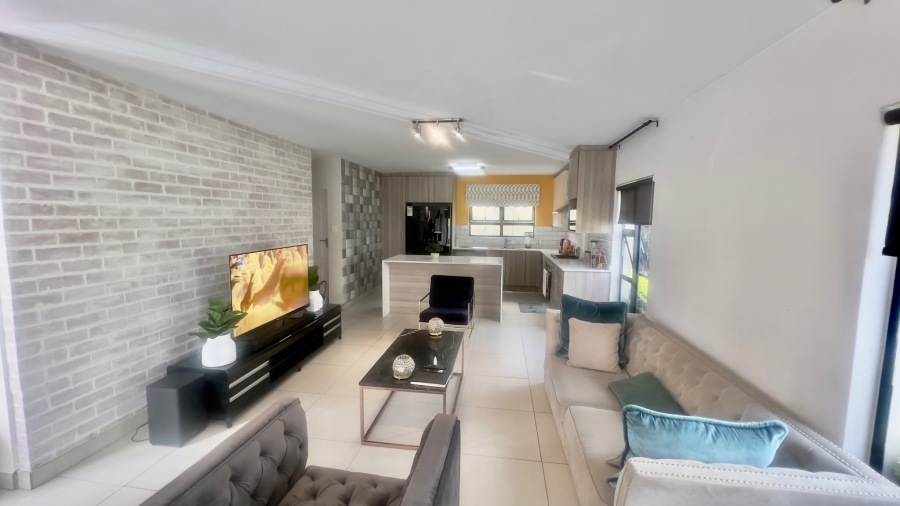 To Let 3 Bedroom Property for Rent in Broadacres Gauteng