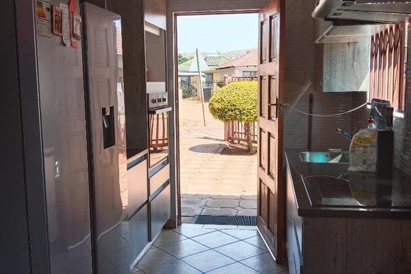 3 Bedroom Property for Sale in Theresa Park Gauteng