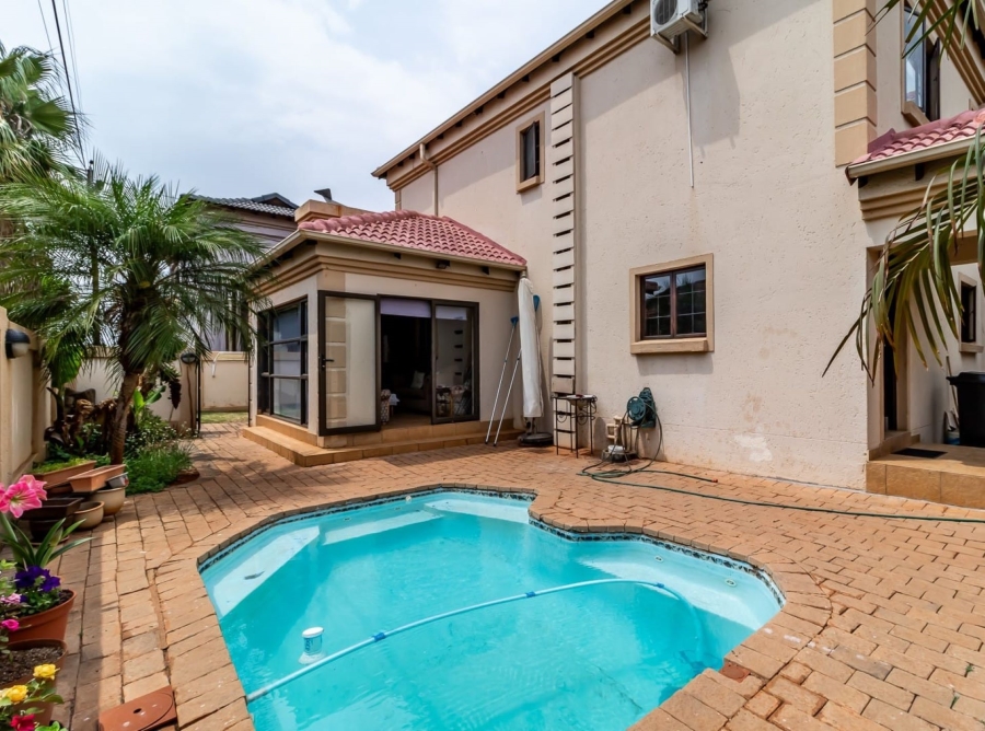 4 Bedroom Property for Sale in Green Acres Estate Gauteng