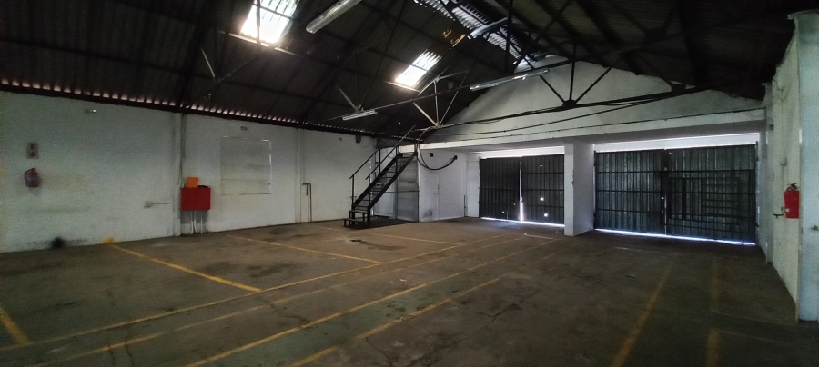 To Let commercial Property for Rent in New Redruth Gauteng