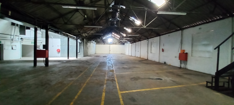 To Let commercial Property for Rent in New Redruth Gauteng