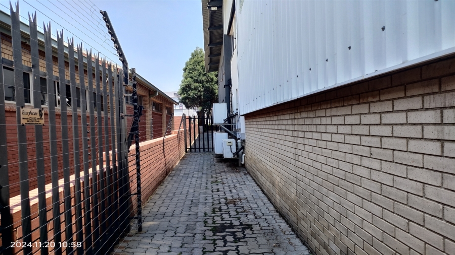 To Let commercial Property for Rent in Olivedale Gauteng