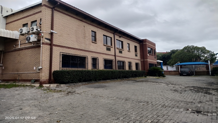 To Let commercial Property for Rent in North Riding Gauteng