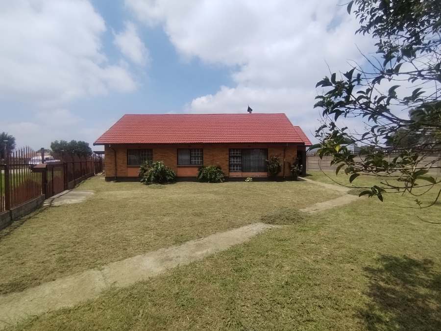 3 Bedroom Property for Sale in Elandsfontein Rail Gauteng