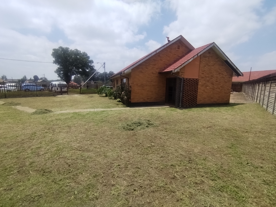 3 Bedroom Property for Sale in Elandsfontein Rail Gauteng