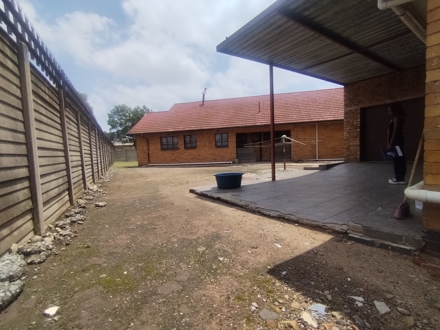 3 Bedroom Property for Sale in Elandsfontein Rail Gauteng