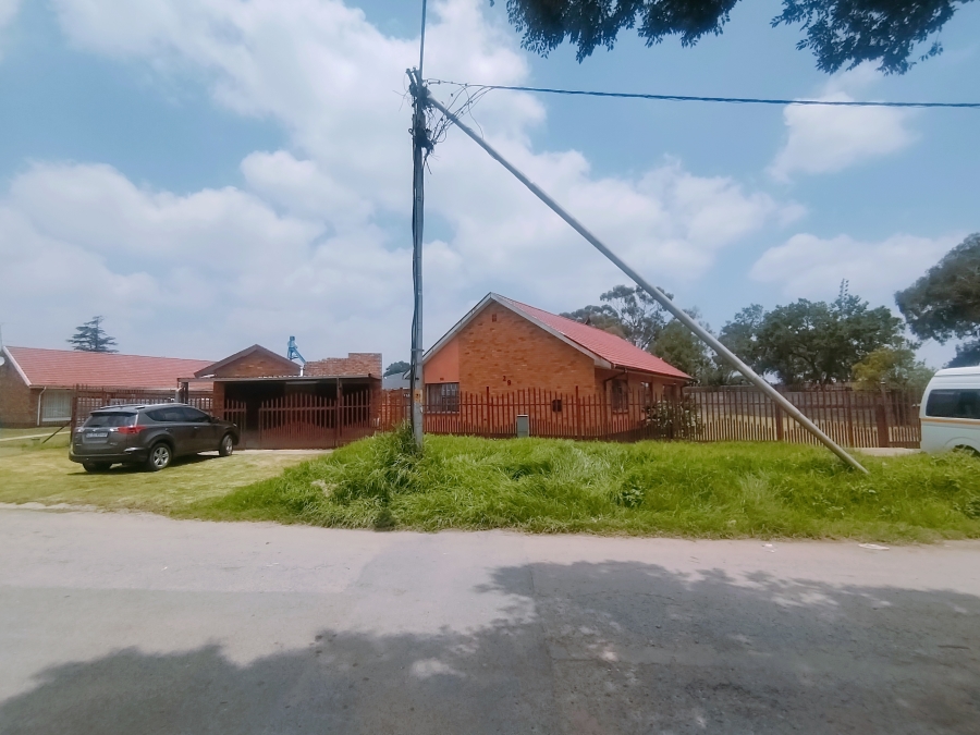 3 Bedroom Property for Sale in Elandsfontein Rail Gauteng