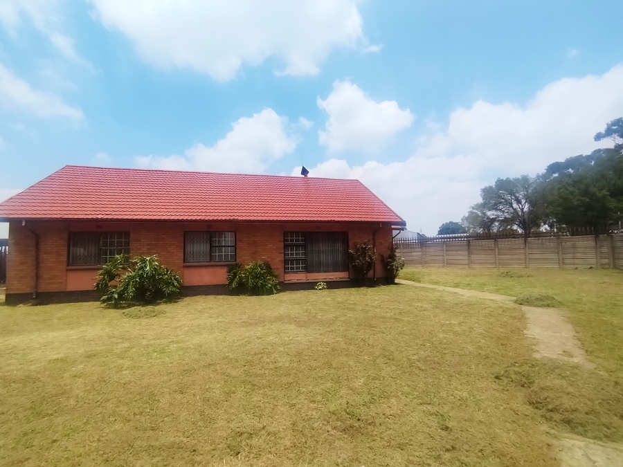 3 Bedroom Property for Sale in Elandsfontein Rail Gauteng