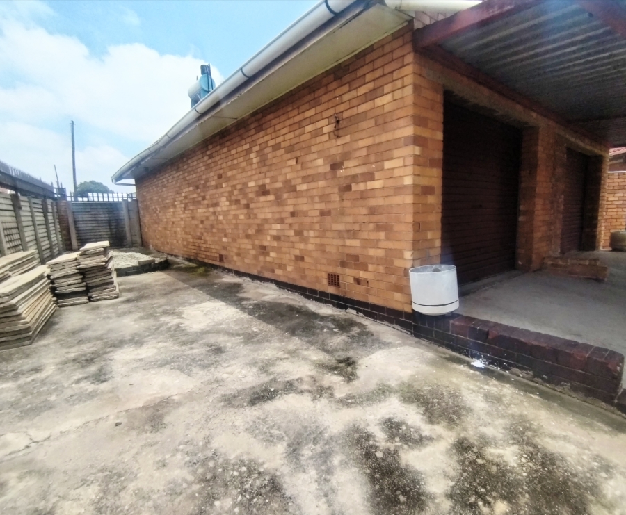 3 Bedroom Property for Sale in Elandsfontein Rail Gauteng