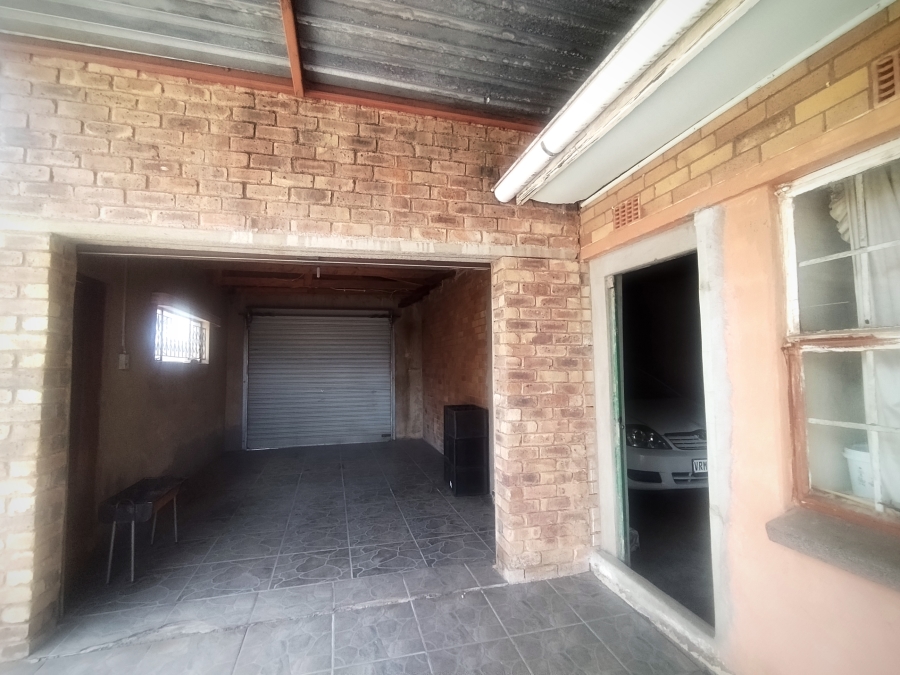 3 Bedroom Property for Sale in Elandsfontein Rail Gauteng