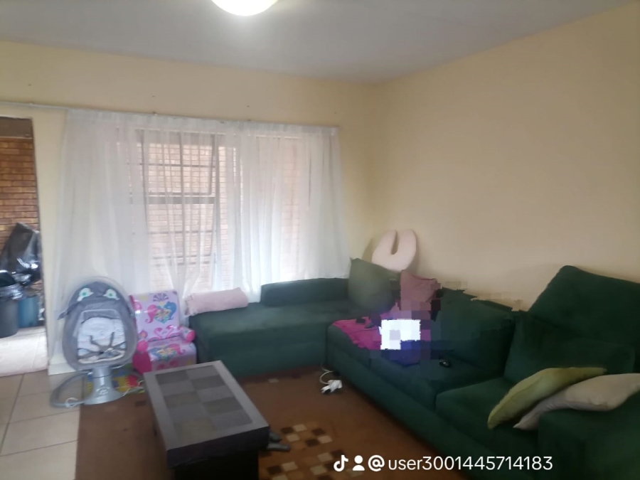 2 Bedroom Property for Sale in Norton Gauteng