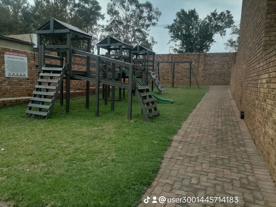 2 Bedroom Property for Sale in Norton Gauteng