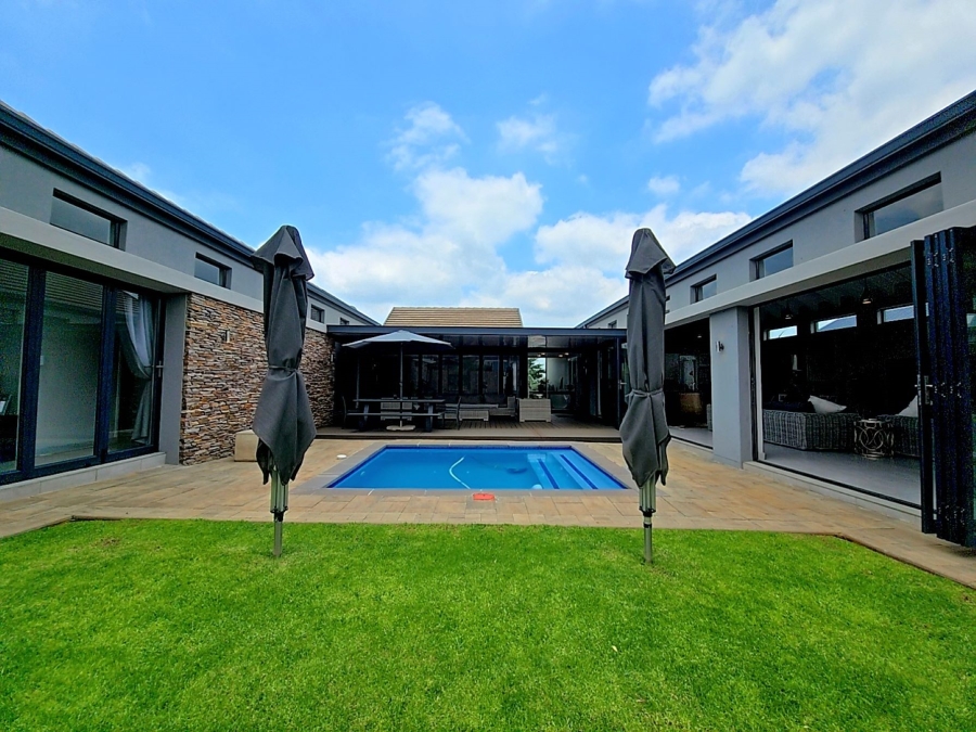 5 Bedroom Property for Sale in Midstream Meadows Gauteng