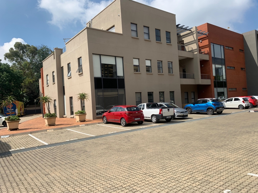 To Let commercial Property for Rent in Wierda Valley Gauteng