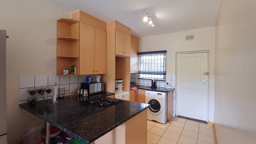 To Let 2 Bedroom Property for Rent in Craighall Gauteng