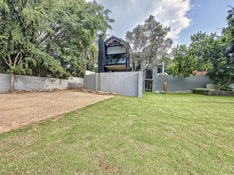 To Let 6 Bedroom Property for Rent in Waterkloof Gauteng