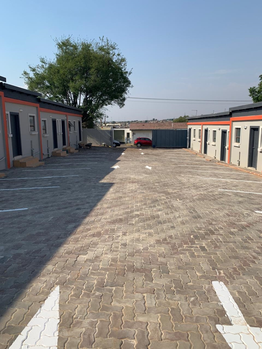 To Let 1 Bedroom Property for Rent in Tedstoneville Gauteng