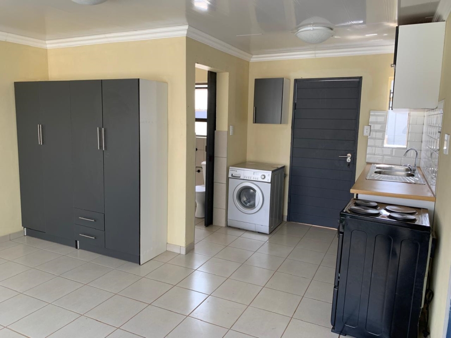 To Let 1 Bedroom Property for Rent in Tedstoneville Gauteng