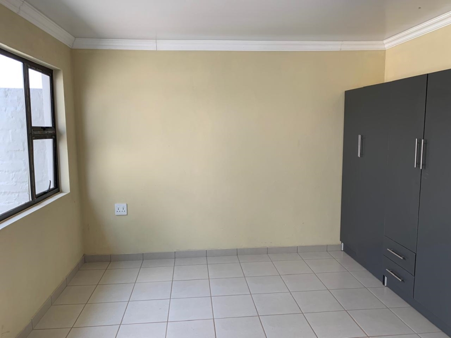 To Let 1 Bedroom Property for Rent in Tedstoneville Gauteng