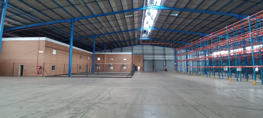 To Let commercial Property for Rent in Gosforth Park Gauteng