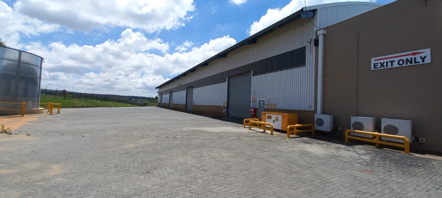 To Let commercial Property for Rent in Gosforth Park Gauteng