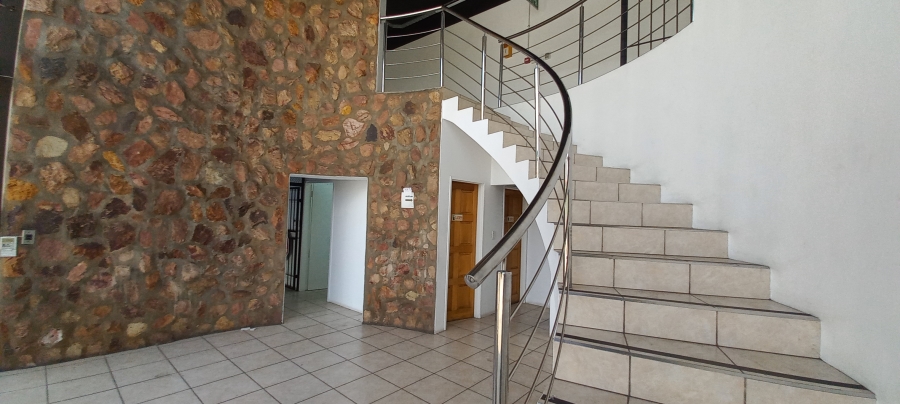 To Let commercial Property for Rent in Gosforth Park Gauteng