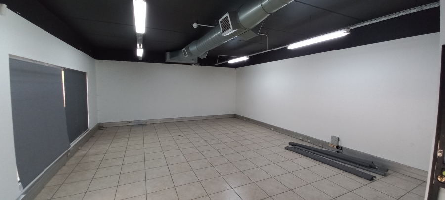 To Let commercial Property for Rent in Gosforth Park Gauteng