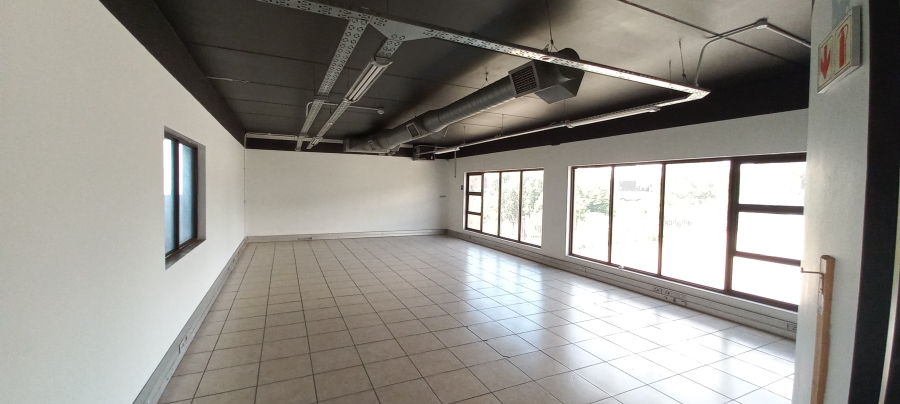 To Let commercial Property for Rent in Gosforth Park Gauteng