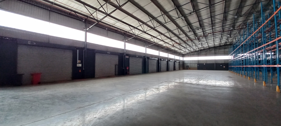 To Let commercial Property for Rent in Gosforth Park Gauteng