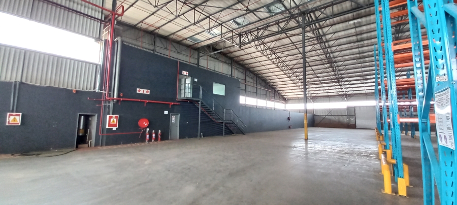 To Let commercial Property for Rent in Gosforth Park Gauteng