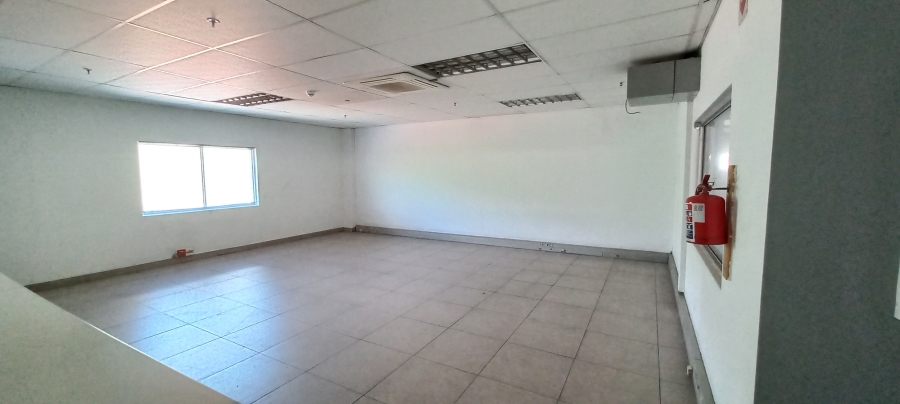 To Let commercial Property for Rent in Gosforth Park Gauteng