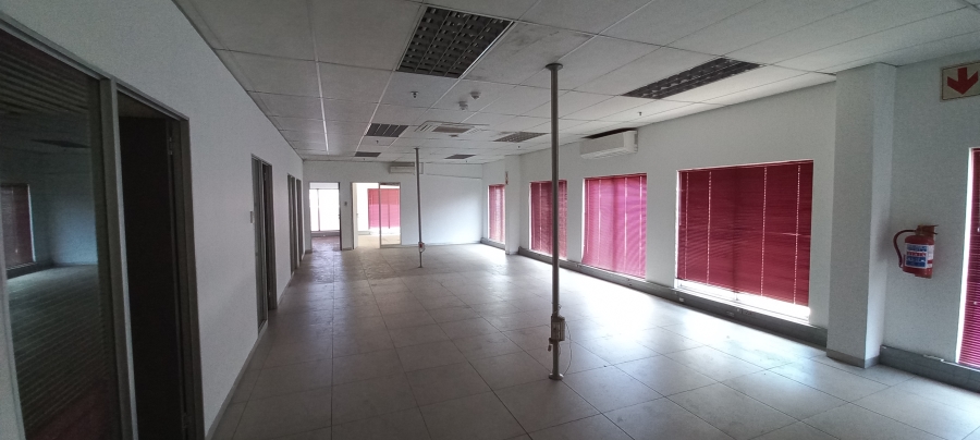 To Let commercial Property for Rent in Gosforth Park Gauteng