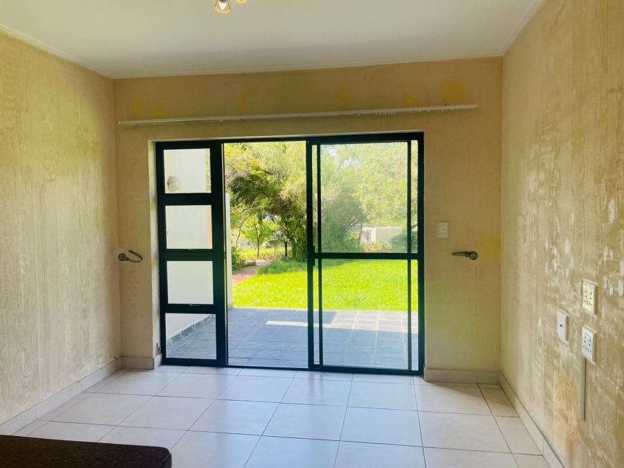 1 Bedroom Property for Sale in Jackal Creek Golf Estate Gauteng