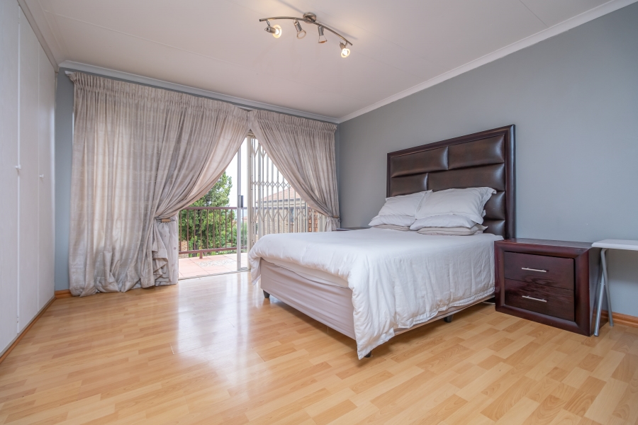 3 Bedroom Property for Sale in Amorosa Gauteng