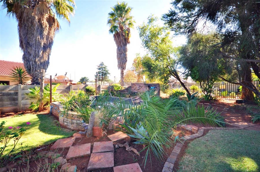 3 Bedroom Property for Sale in Greenhills Gauteng