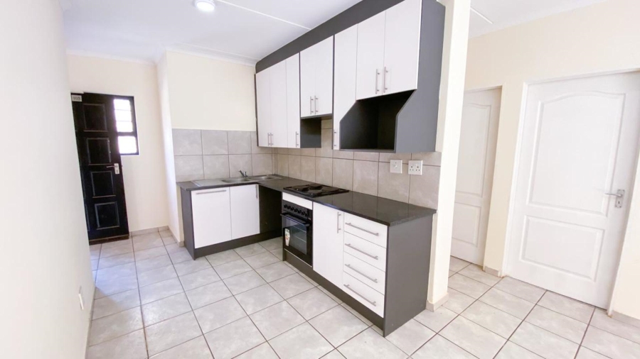 3 Bedroom Property for Sale in Cloverdene Gauteng